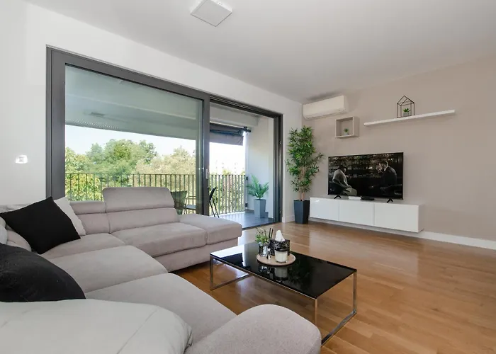 Green View Apartment